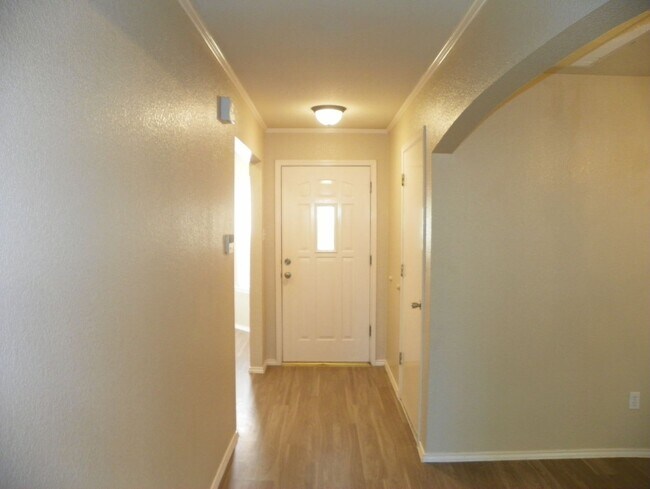 Building Photo - Welcome to this charming Centex home locat...
