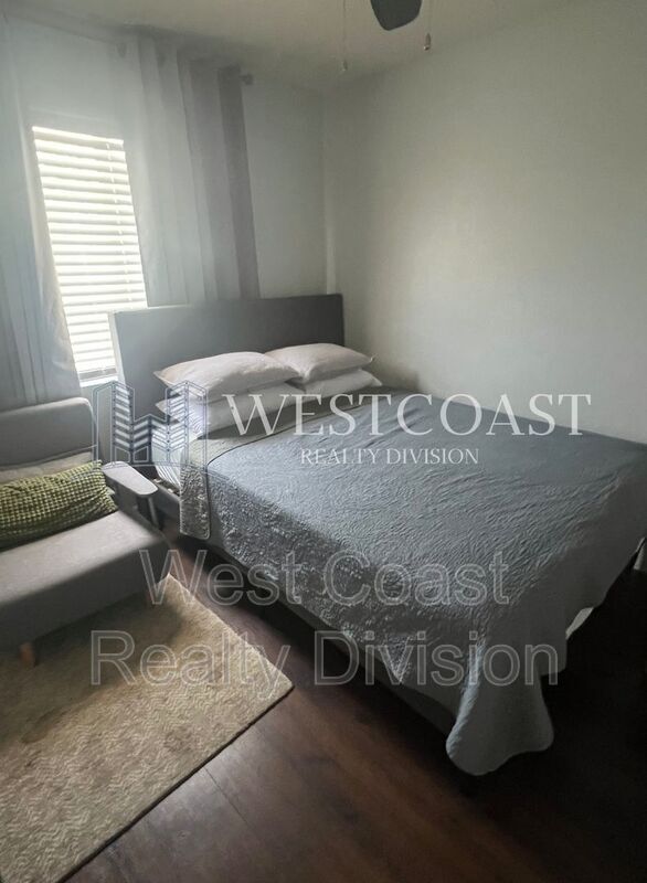 Building Photo - 15425 Brasa Ln