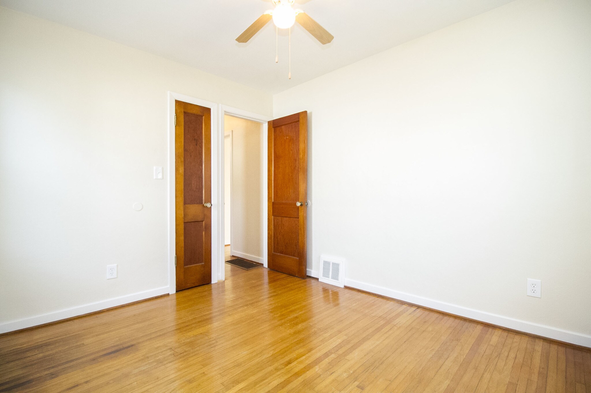 Building Photo - 2355 Ward St