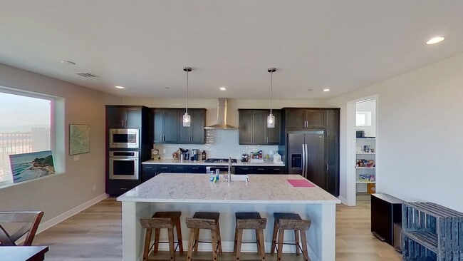 Building Photo - AMAZING 3+ bed, 2.5-bath Executive Home in Rice Ranch Community!