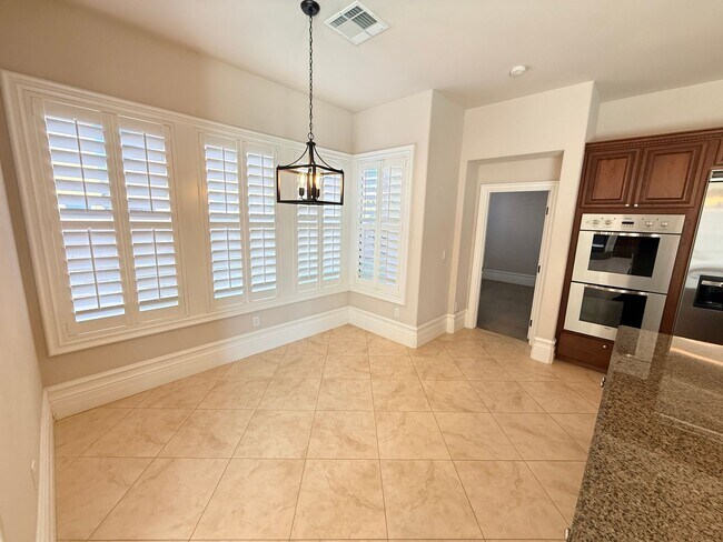 Building Photo - Tuscany Guard Gated Community