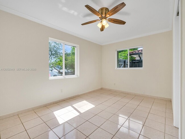 Building Photo - 1430 SW 102nd Ct