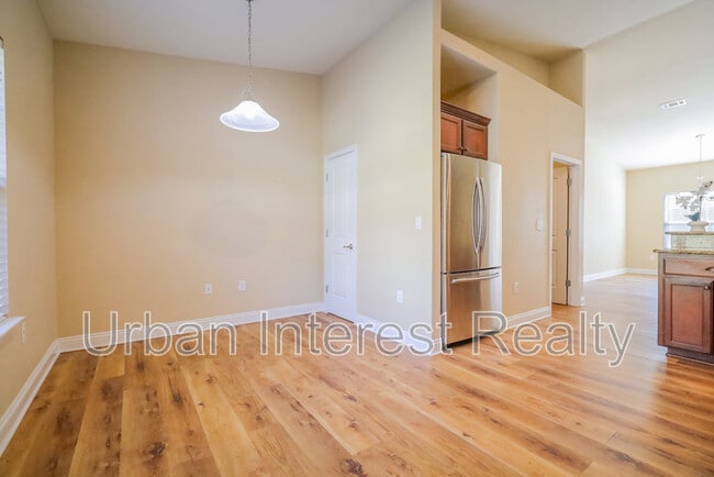 Building Photo - 96 Benton Blvd