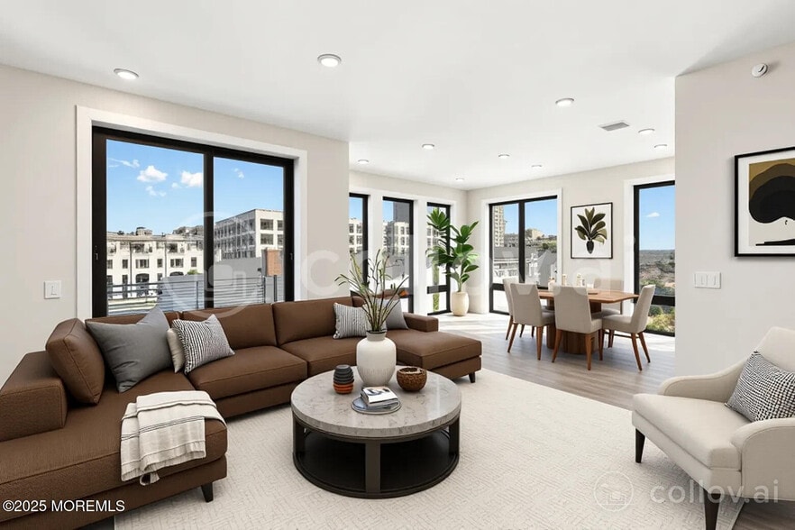 Building Photo - 215 2nd Ave