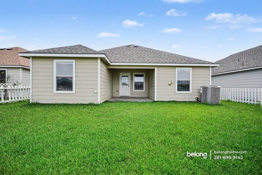 Building Photo - 5049 Hauna Ln