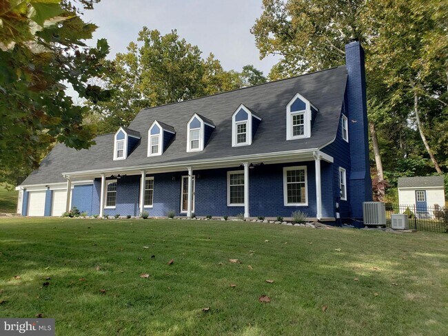 Building Photo - 70 Elk Run Estates Dr