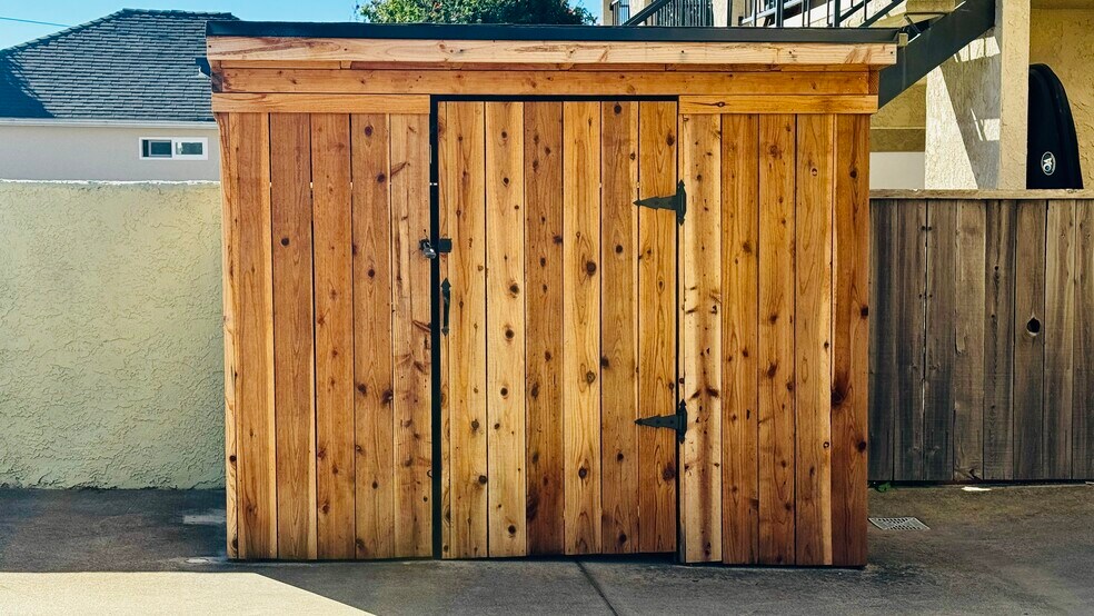 Bike Storage - 186 Hurst Ave