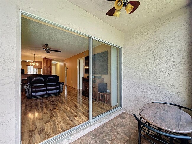 Building Photo - 6533 Spring Flower Dr