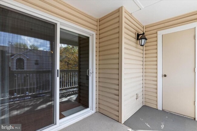 Building Photo - 1524 Lincoln Way