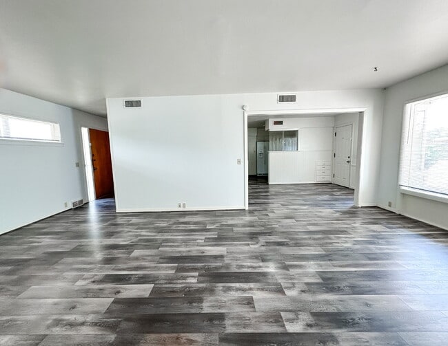 Building Photo - 3-Bedroom Home with Large Backyard!
