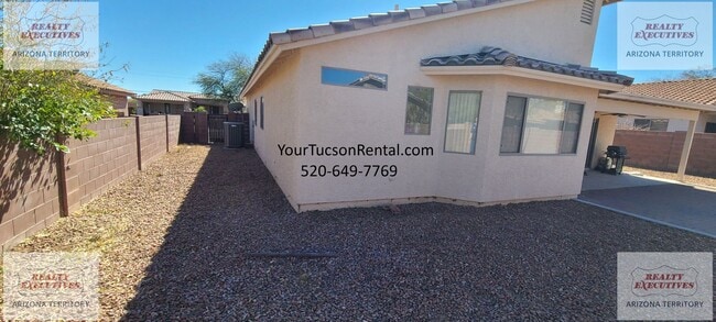 Building Photo - Starr Pass Shadows 4 bedrooms and 2 bathrooms