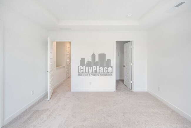 Building Photo - 6574 Halsey St