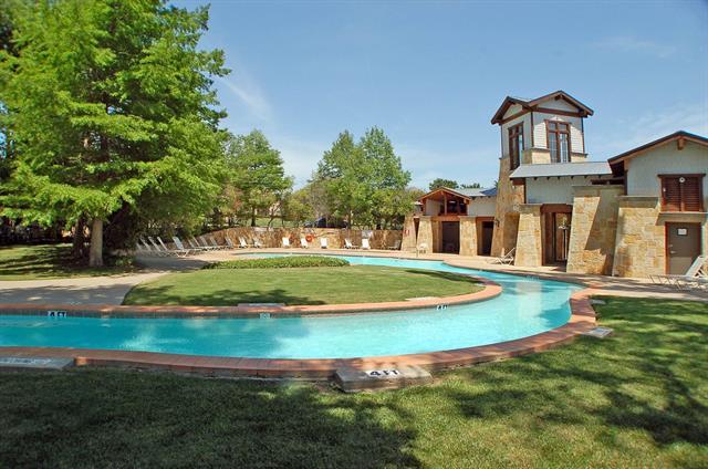 Building Photo - 15650 Brookwood Dr