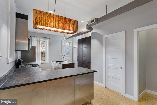 Building Photo - 1311 East Capitol St SE