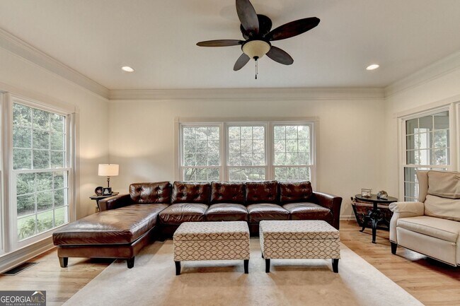 Building Photo - 2611 Briers N Dr