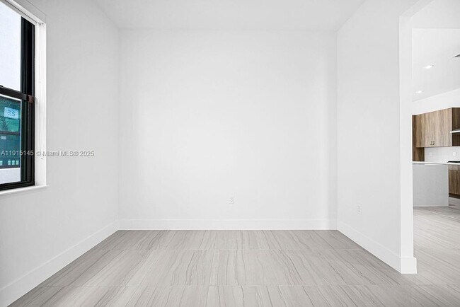 Building Photo - 12413 Solana Bay Cir