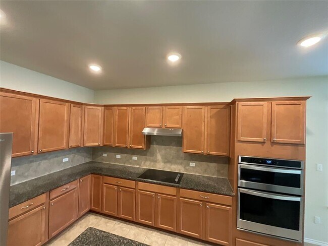 Building Photo - 3451 Mayfield Ranch Blvd