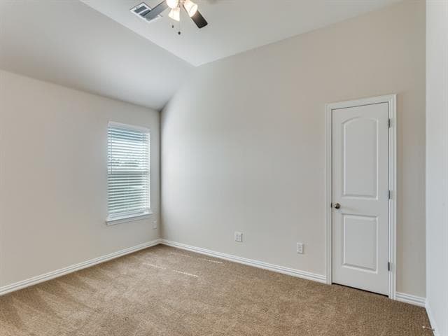 Building Photo - 529 Brozgold Ave