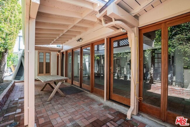 Building Photo - 12255 Addison St