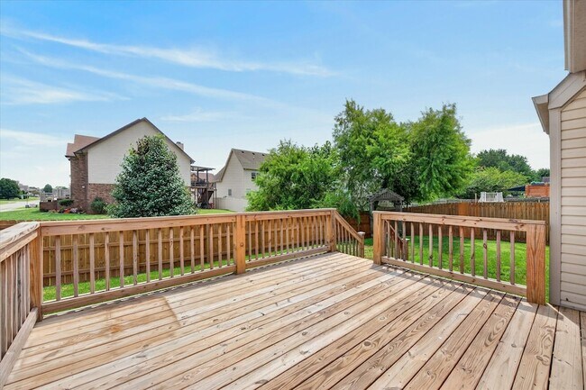 Building Photo - 1484 Apache Way
