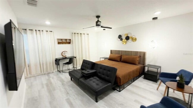 Building Photo - 1414 E Harding St