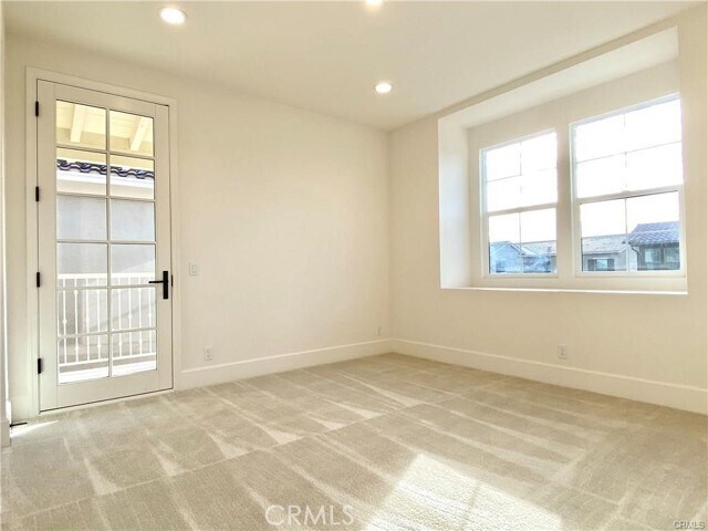 Building Photo - 222 Parkwood