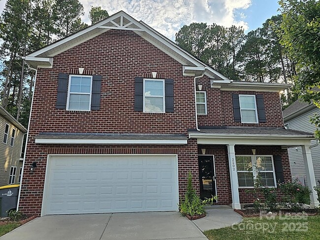 Primary Photo - 2202 Laurens Dr