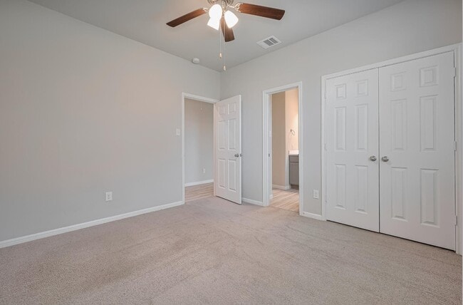 Building Photo - 101 Eliana Shores Dr