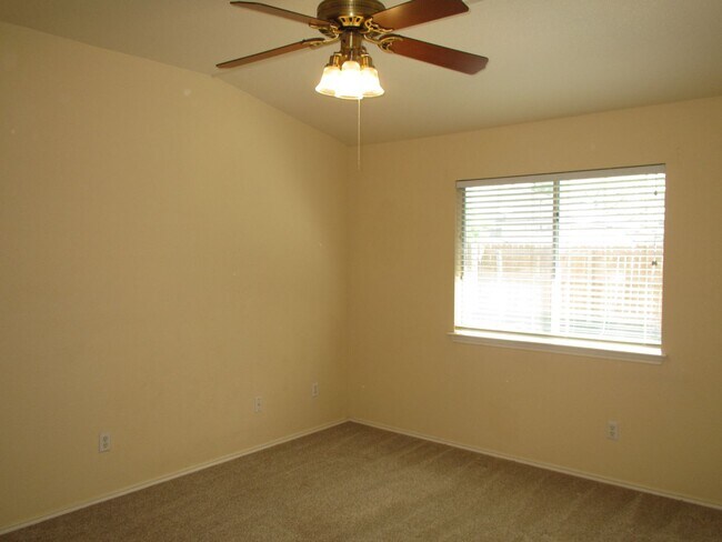 Building Photo - Updated Ranch in Round Rock