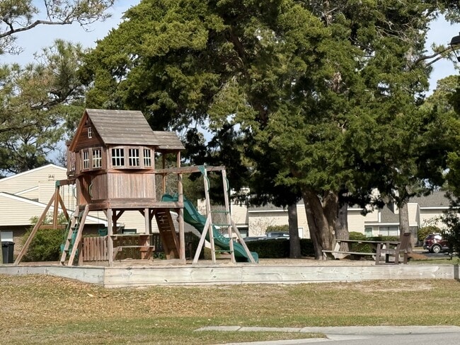 Building Photo - 155 Beaufort Ct