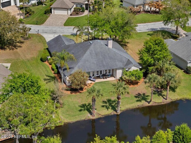 Building Photo - 137 Oak View Cir