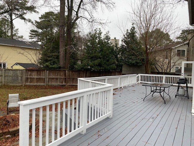 Building Photo - Chesapeake Beach