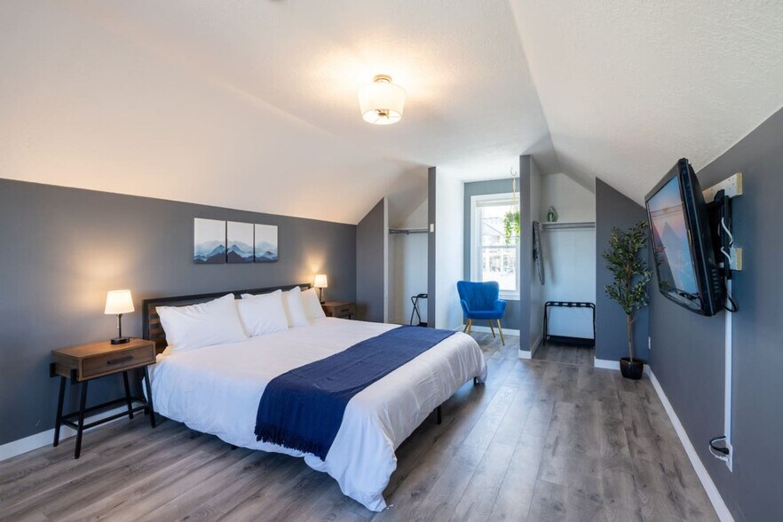 Building Photo - 13043 Mountain Crest Cir