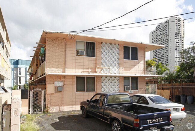 Building Photo - 1639 Piikoi St