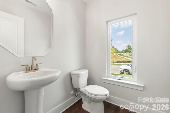 Building Photo - 417 Prine Pl