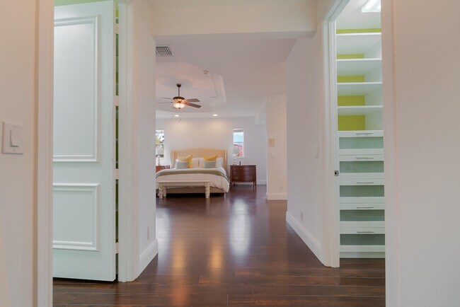 Building Photo - 4510 Island Reef Dr