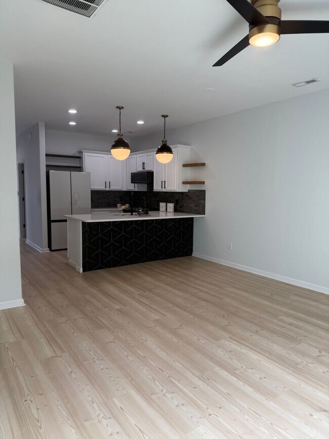 Building Photo - 4554 Exuma Ln