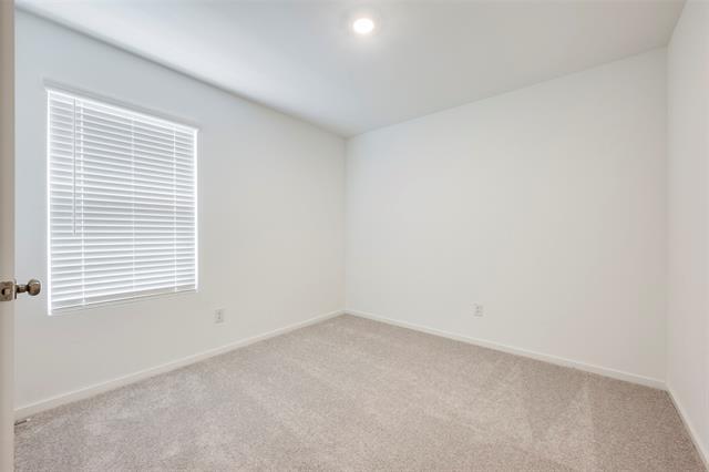 Building Photo - 4945 Draper Rdg Dr