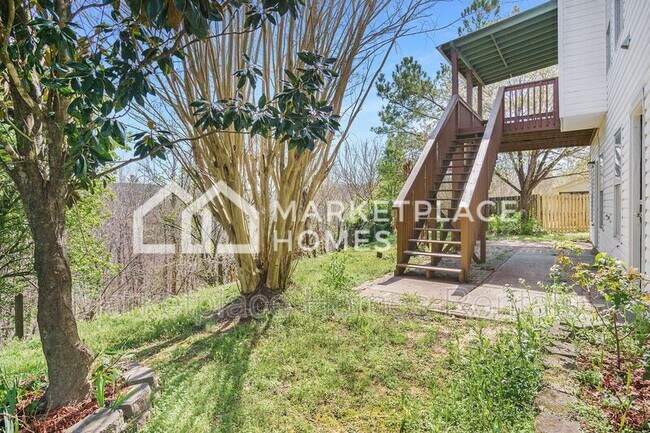 Building Photo - 2090 Old Cahaba Pl