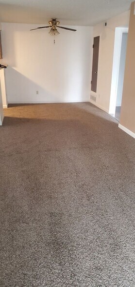 Building Photo - 14192 E Colorado Dr