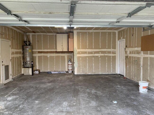 Building Photo - 353 Ellison Pl