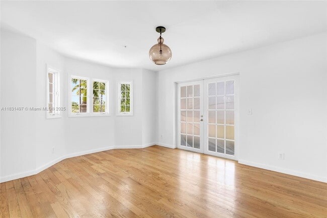 Building Photo - 1415 Sunset Harbour Dr