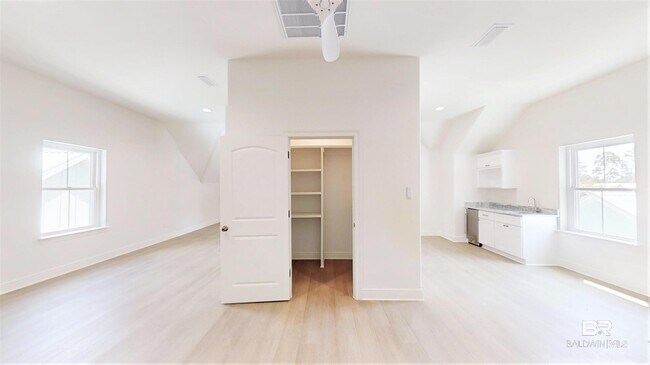 Building Photo - 2704 Bienville Ave