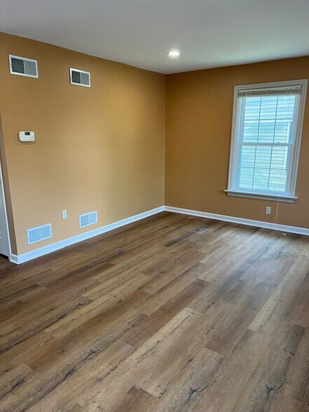 Building Photo - 1516 Tussey Ct