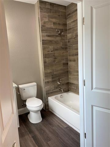 Building Photo - 422 W Coffin St