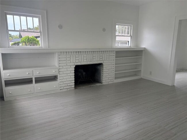 Building Photo - 4519 5th Ave S