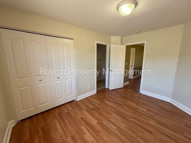 Building Photo - 1477 Ridge Point Dr