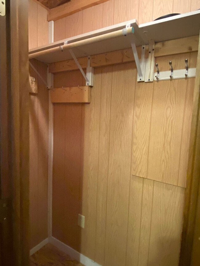 Building Photo - 209 Lee St