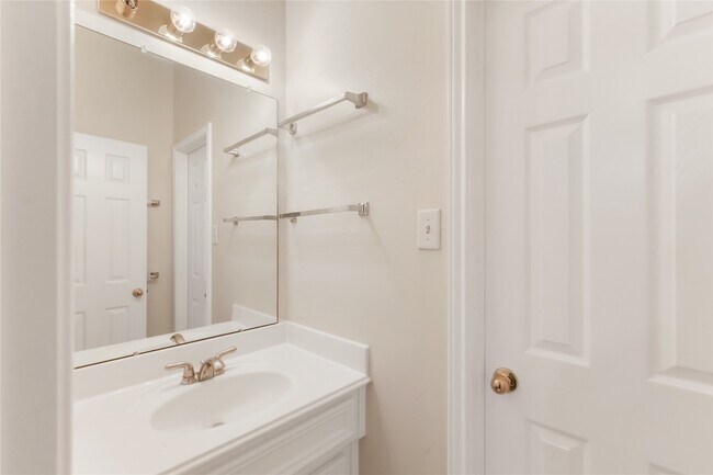 Building Photo - 3931 Shadow Trace Cir