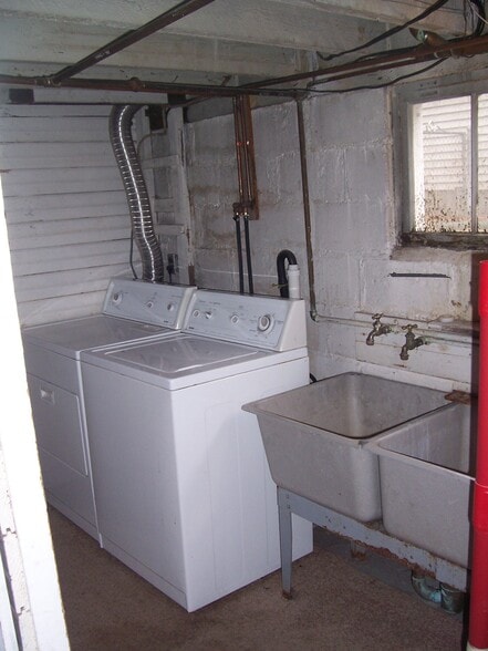 Building Photo - 53 Keswick Rd